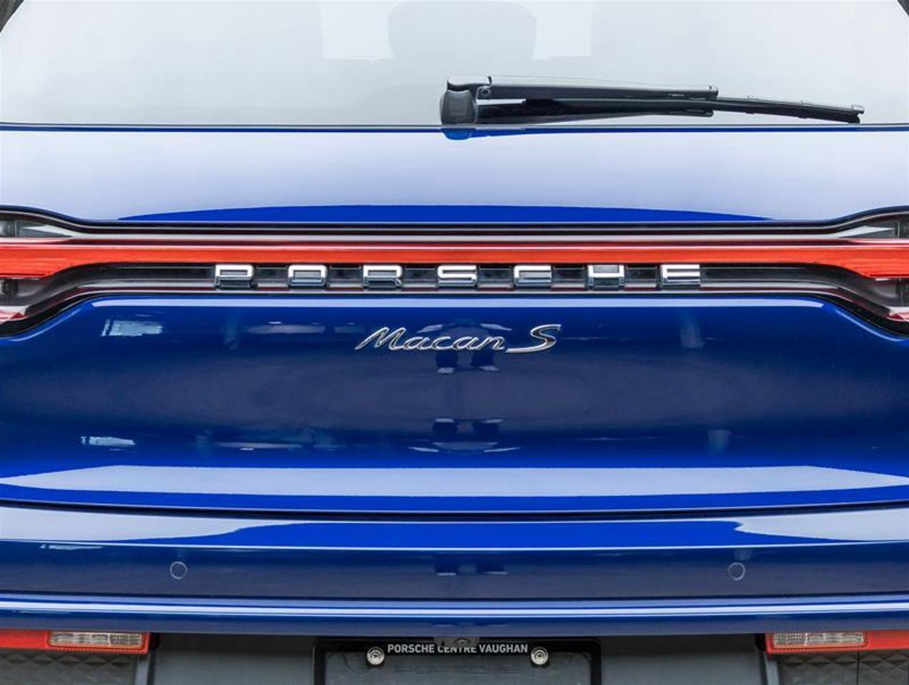 2023 Porsche Macan  Photo