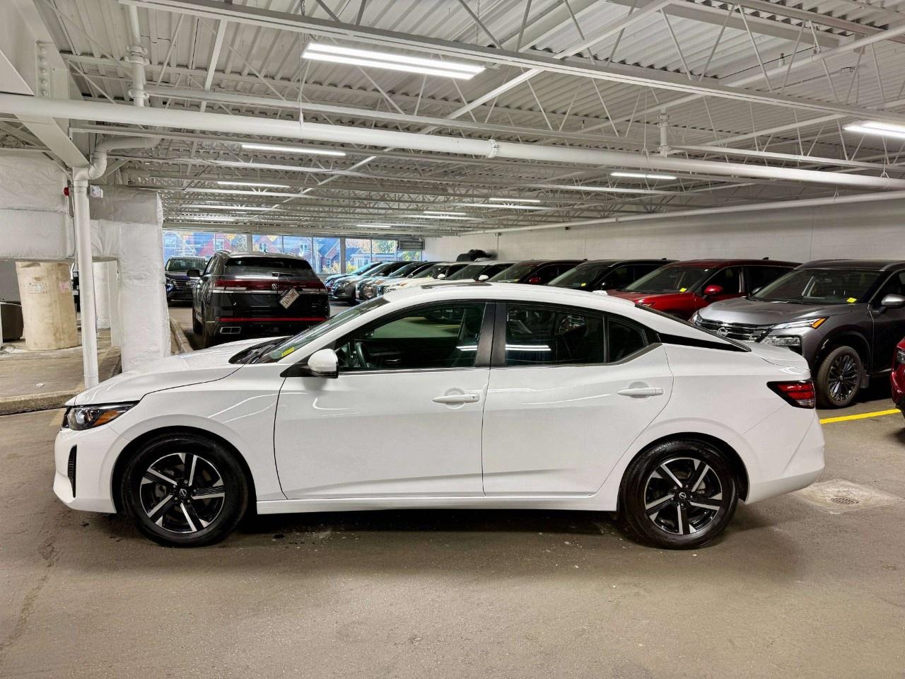 2024 Nissan Sentra SV CVT Photo