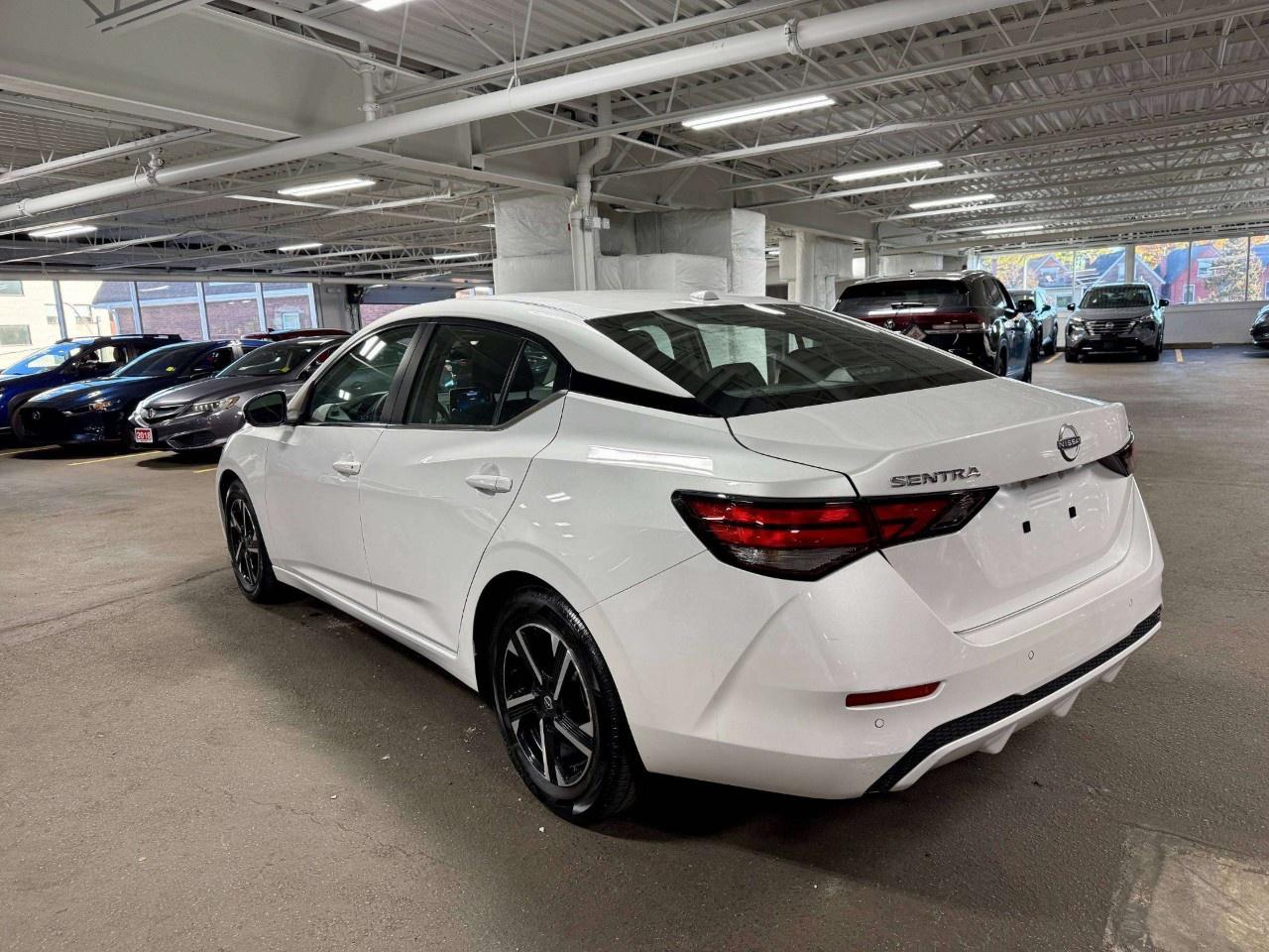2024 Nissan Sentra SV CVT Photo