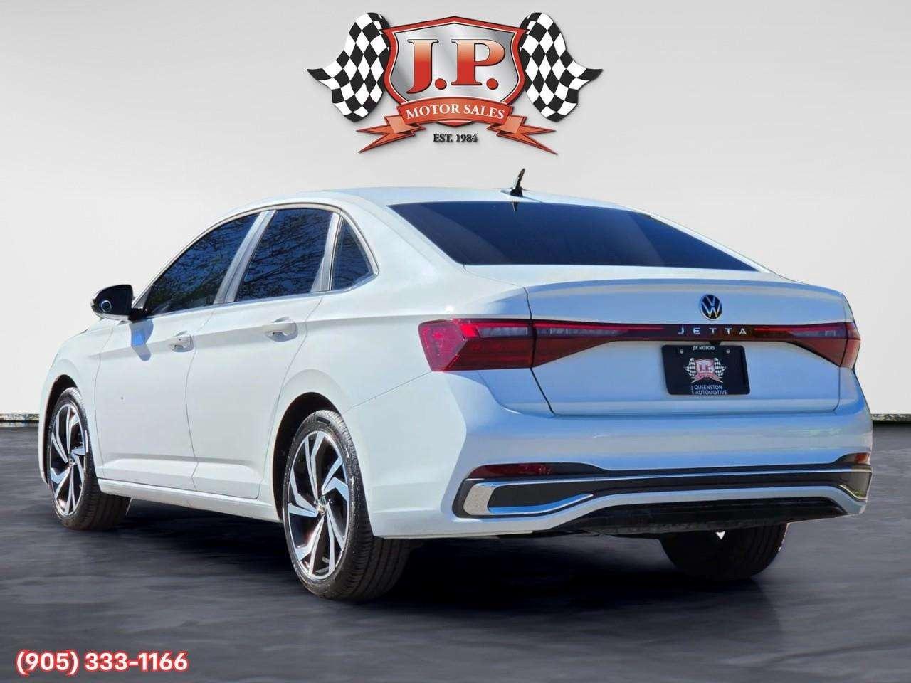 2025 Volkswagen Jetta Highline Apple CarPlay & Android Auto • Power Sunroof • Leather Seating • Cooled Front Seats • Built-In Navigation System Photo3