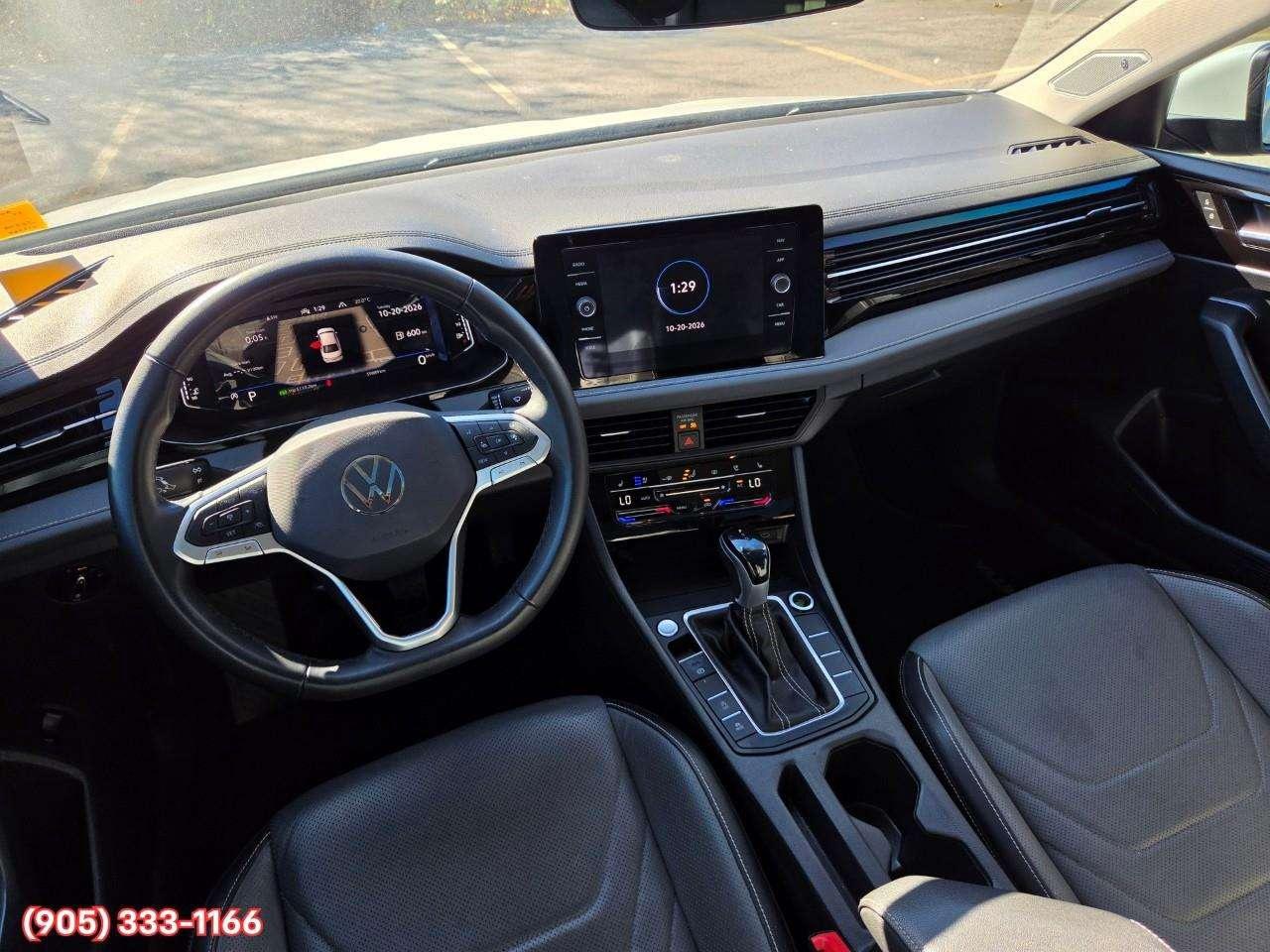 2025 Volkswagen Jetta Highline Apple CarPlay & Android Auto • Power Sunroof • Leather Seating • Cooled Front Seats • Built-In Navigation System Photo