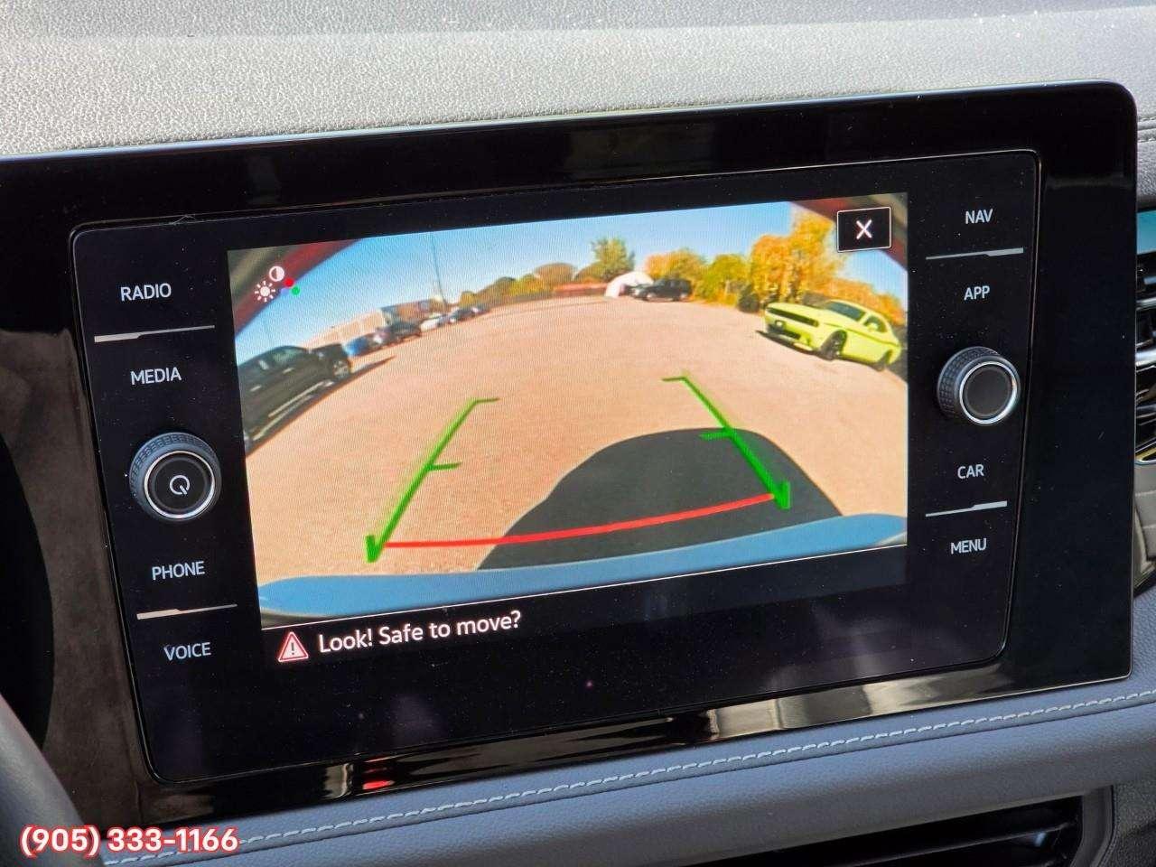 2025 Volkswagen Jetta Highline Apple CarPlay & Android Auto • Power Sunroof • Leather Seating • Cooled Front Seats • Built-In Navigation System Photo