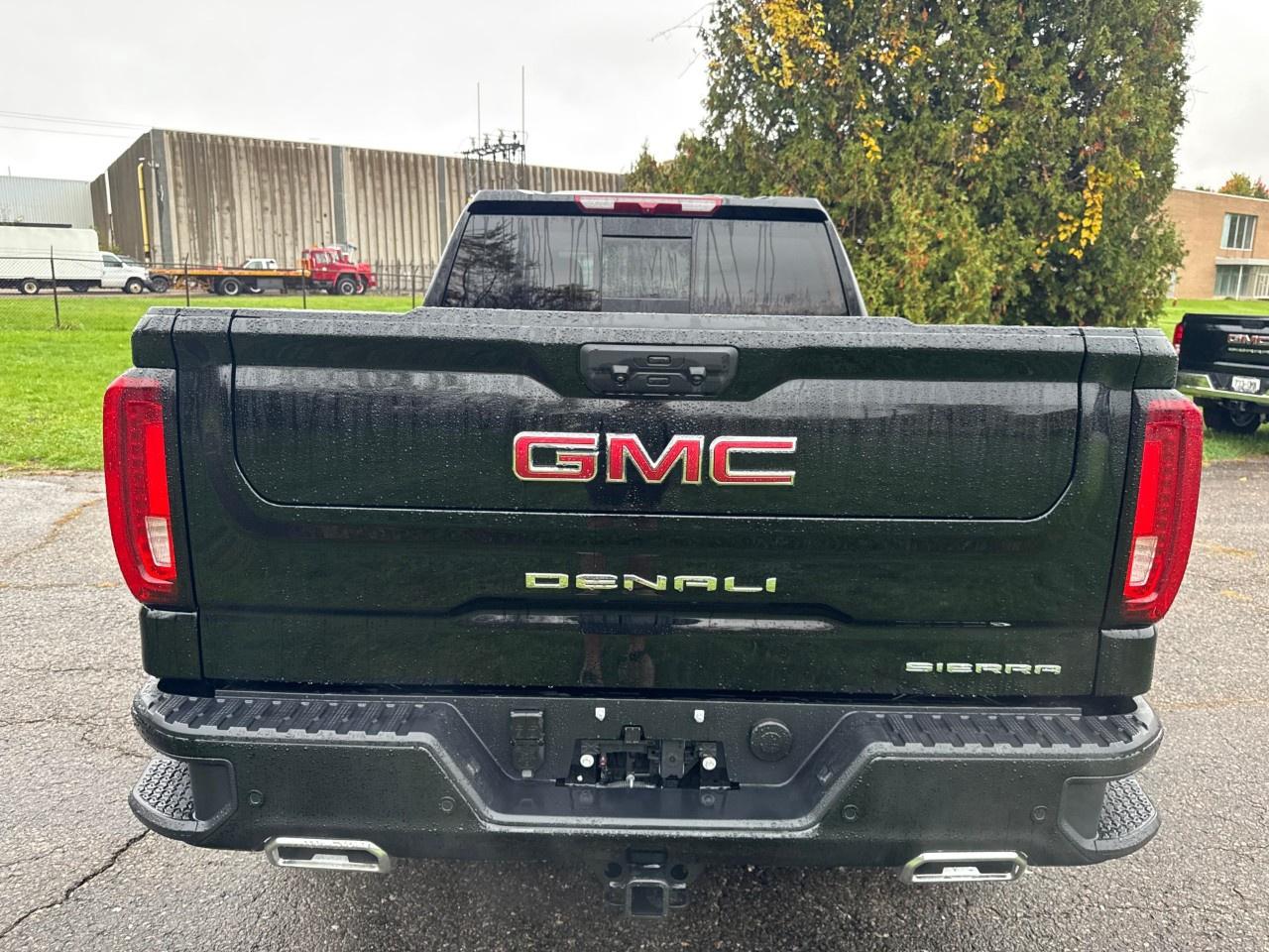 2026 GMC Sierra 1500 Crew Cab Standard Box 4-Wheel Drive Denali Photo