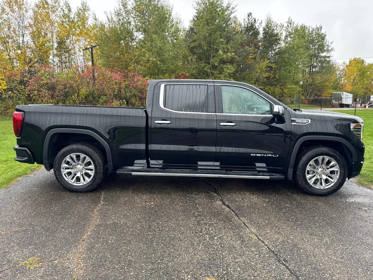 2026 GMC Sierra 1500 Crew Cab Standard Box 4-Wheel Drive Denali Photo
