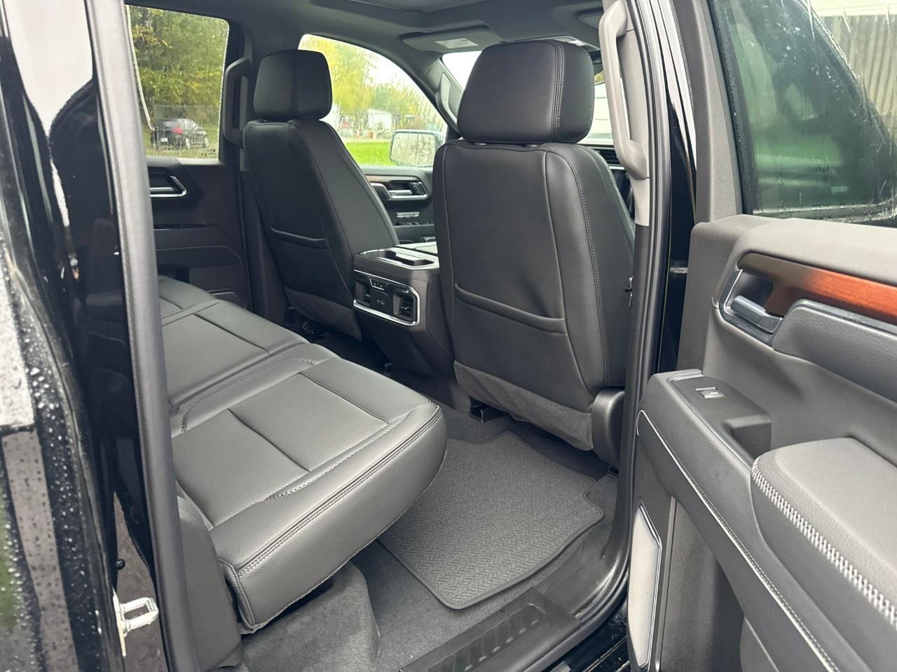 2026 GMC Sierra 1500 Crew Cab Standard Box 4-Wheel Drive Denali Photo
