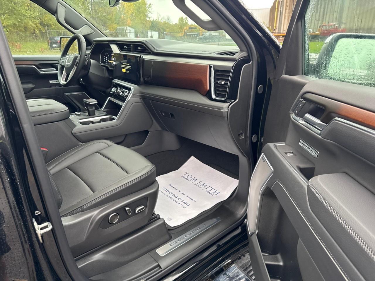 2026 GMC Sierra 1500 Crew Cab Standard Box 4-Wheel Drive Denali Photo