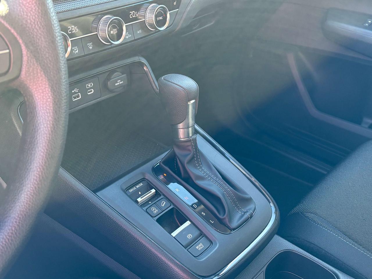 2025 Honda CR-V LX FWD   Heated Seats   Apple CarPlay/Android Auto Photo