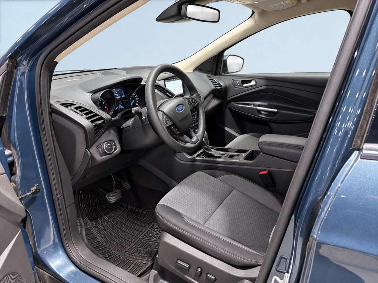 2019 Ford Escape SE 4WD   Adaptive Cruise   Blind Spot   NAV   Remote Start Photo