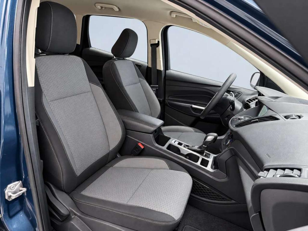 2019 Ford Escape SE 4WD   Adaptive Cruise   Blind Spot   NAV   Remote Start Photo
