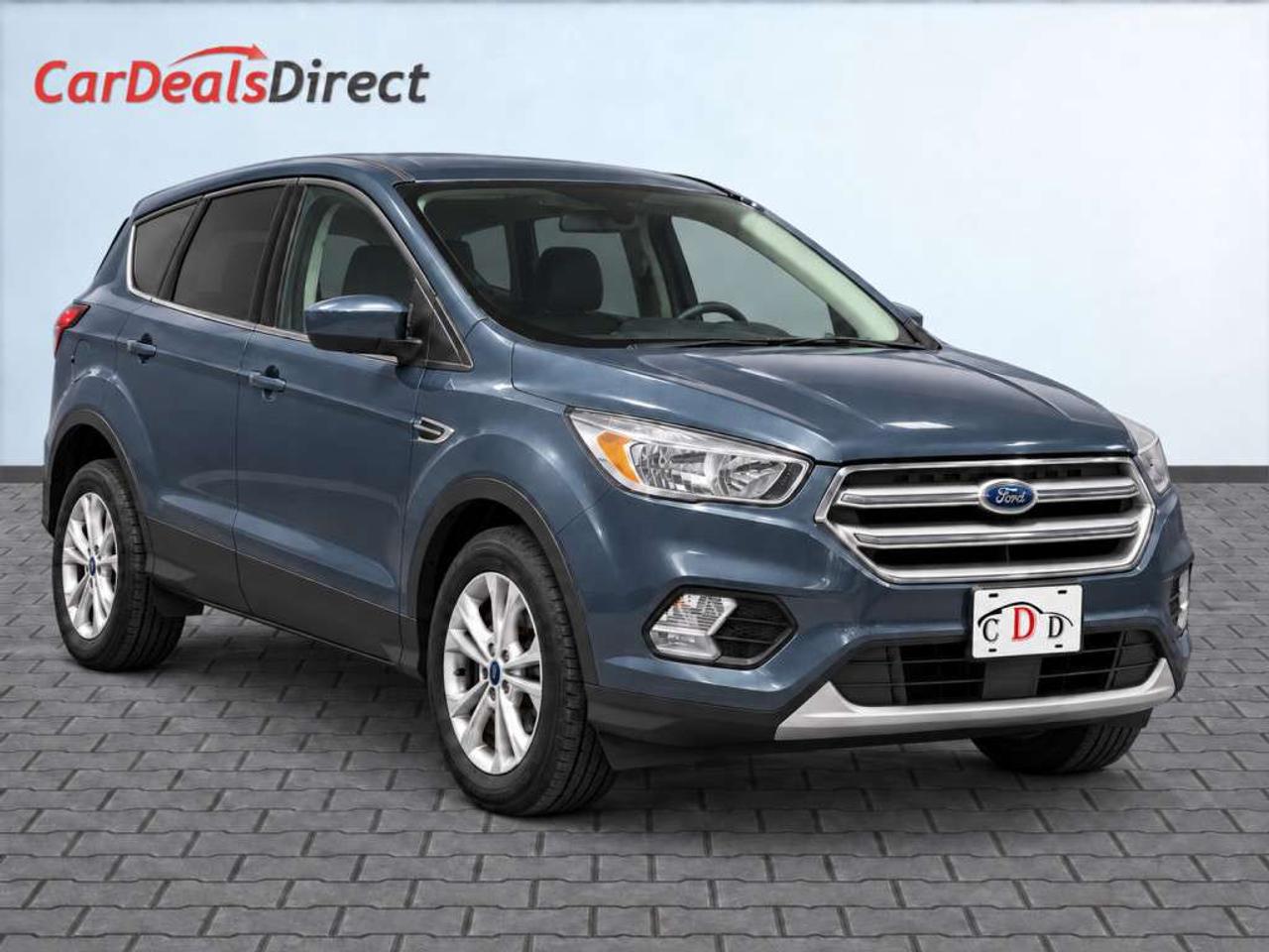 2019 Ford Escape SE 4WD   Adaptive Cruise   Blind Spot   NAV   Remote Start Photo0