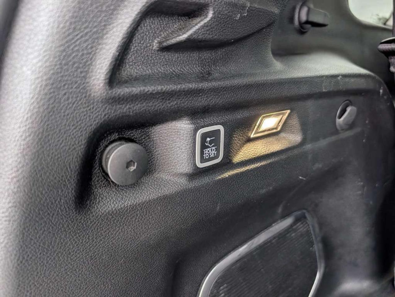 2021 Jeep Grand Cherokee Limited NAV LEATHER PANOROOF CAMERA Photo