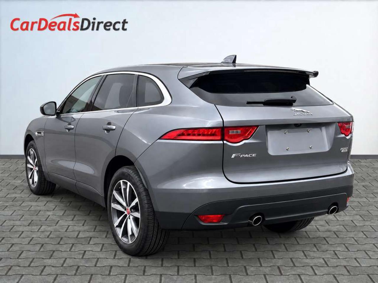 2020 Jaguar F-PACE F-PACE 25t AWD / PANOROOF / LEATHER / NAVI / HEATED STEERING Photo
