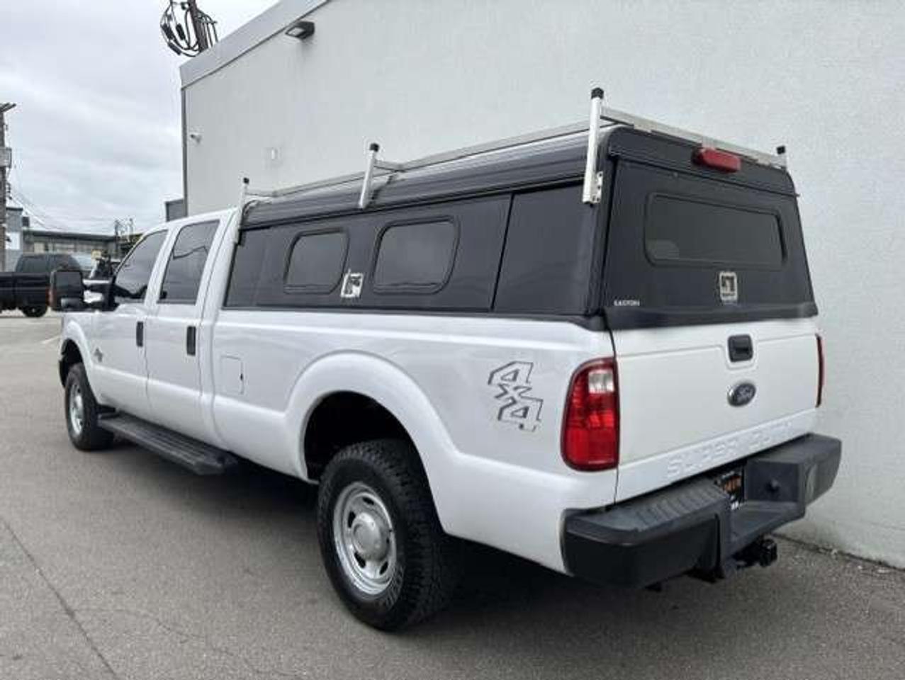 2014 Ford F-250 XL 4X4 6.7L POWER STROKE DIESEL LONG BOX CREW CAB Photo2