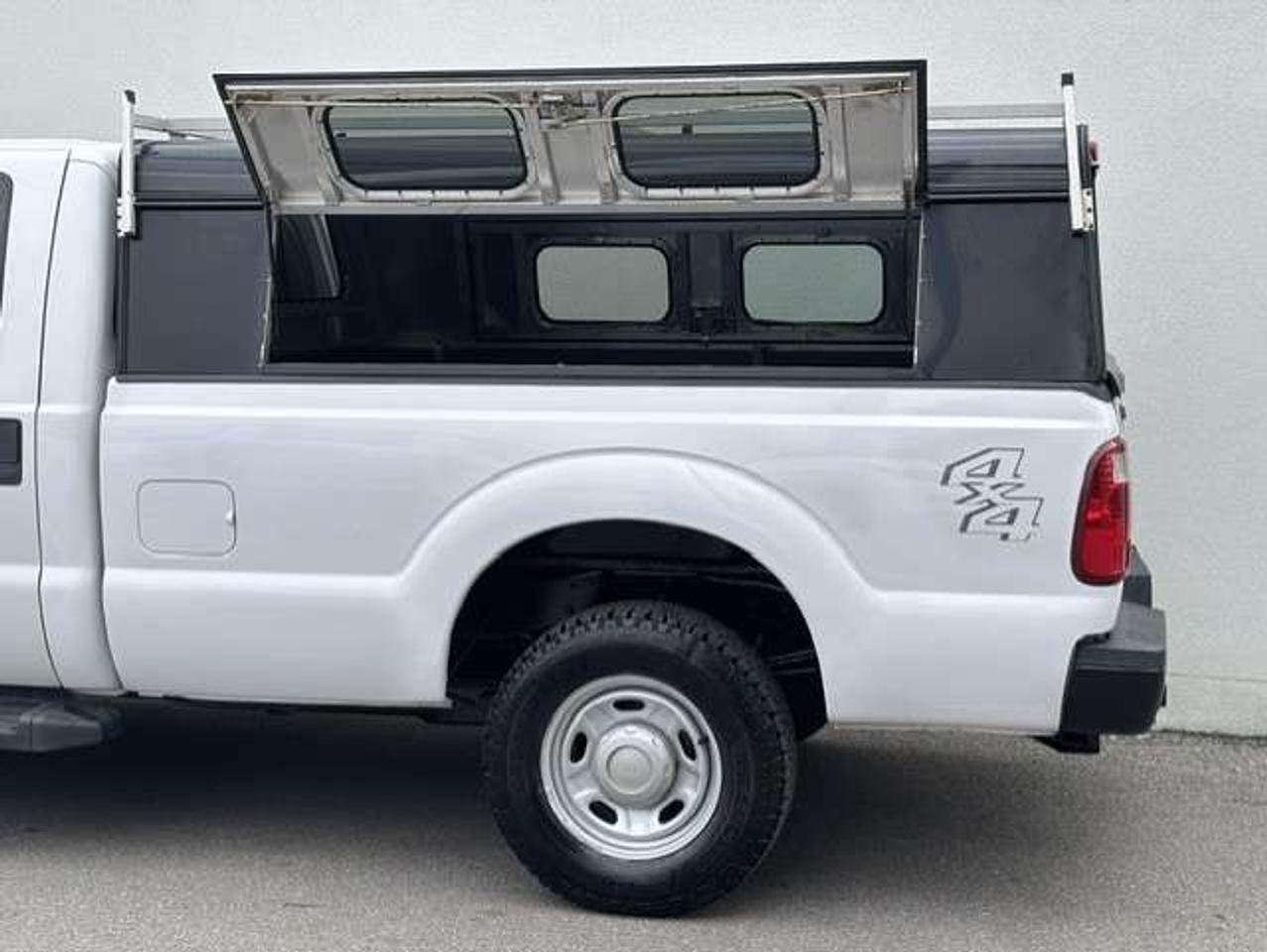 2014 Ford F-250 XL 4X4 6.7L POWER STROKE DIESEL LONG BOX CREW CAB Photo