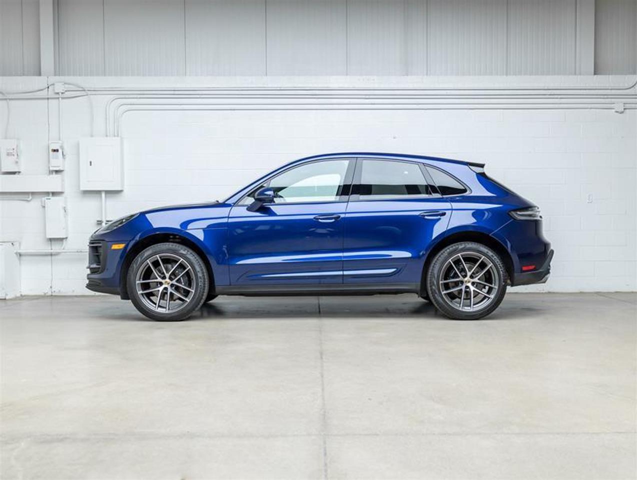 2024 Porsche Macan  Photo4