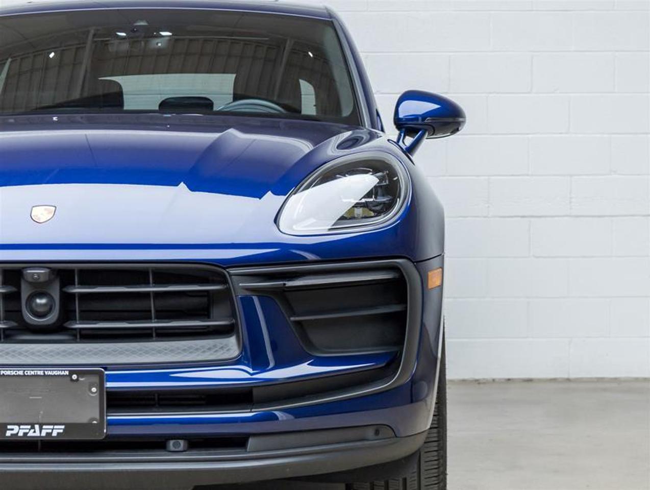 2024 Porsche Macan  Photo