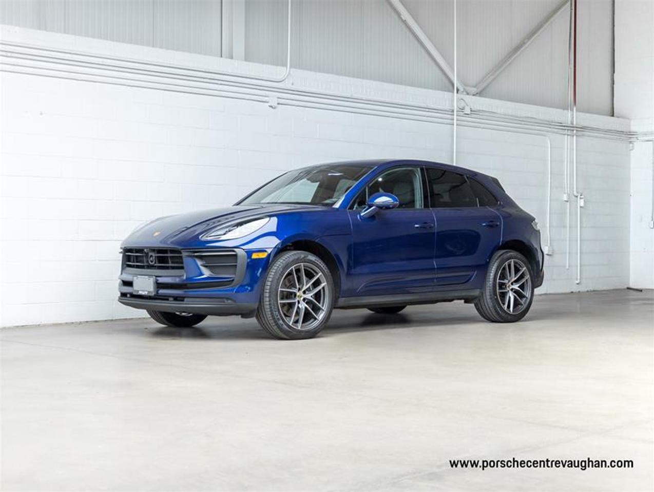 2024 Porsche Macan  Photo0