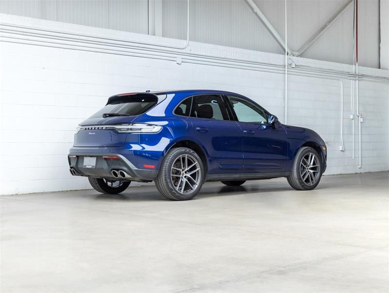 2024 Porsche Macan  Photo