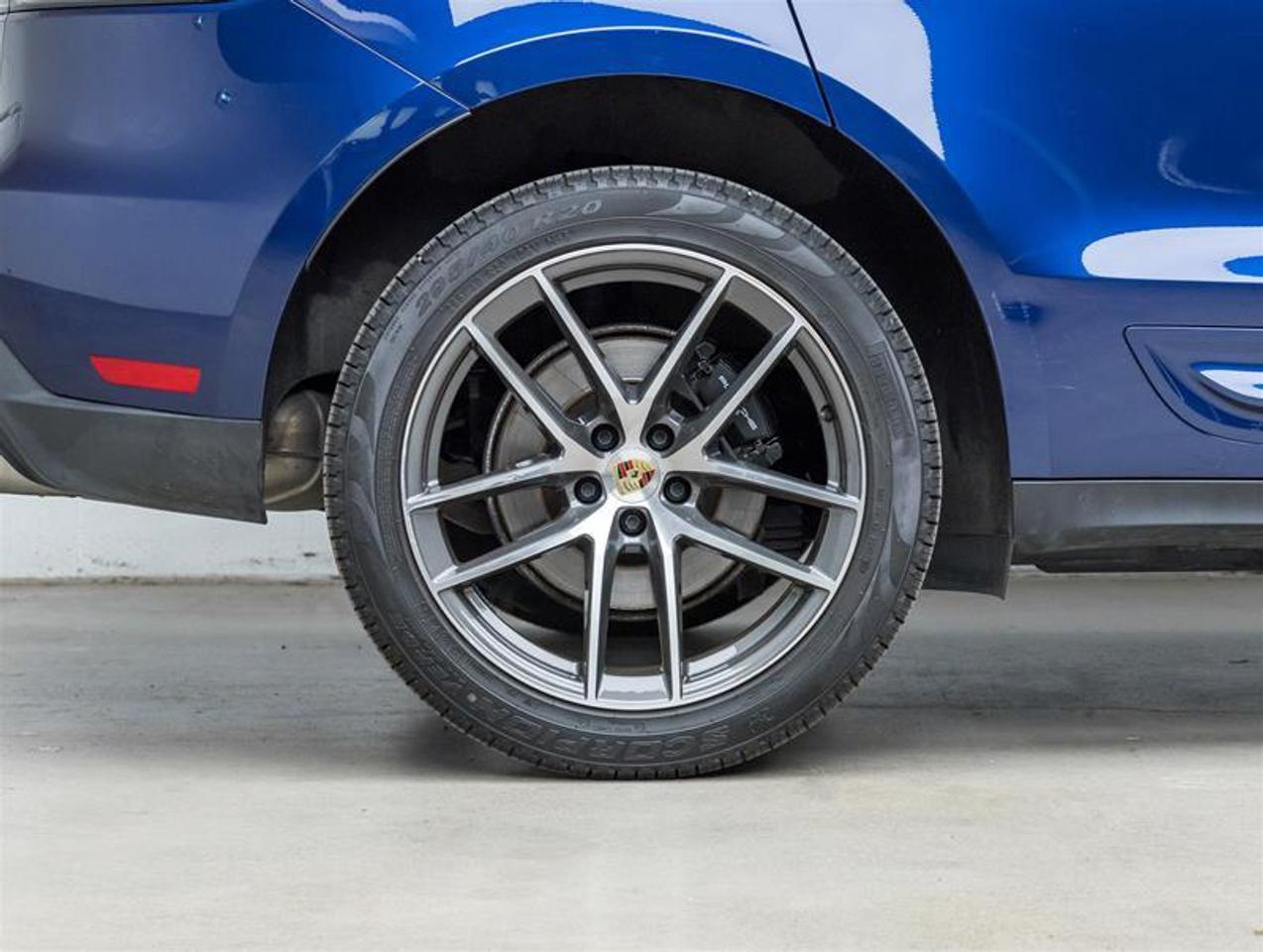 2024 Porsche Macan  Photo
