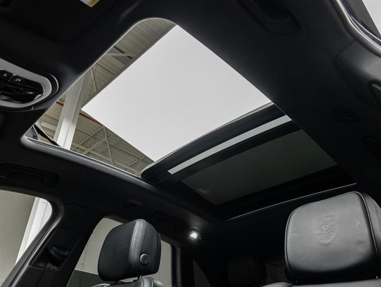 2024 Porsche Macan  Photo