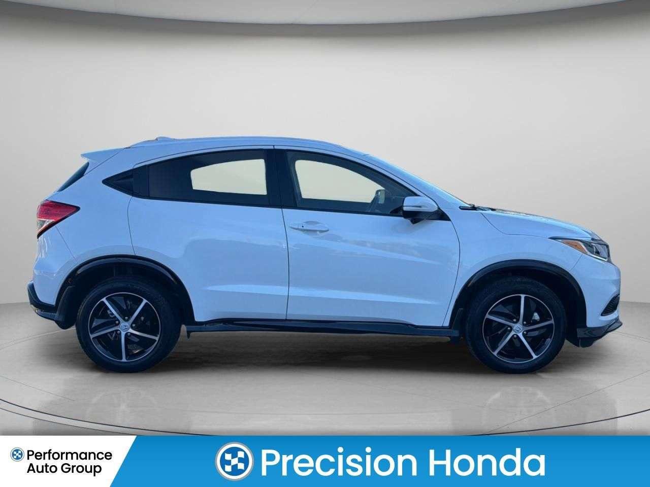 2022 Honda HR-V Sport CarPlay Rear Cam Sunroof Heated Seats Photo