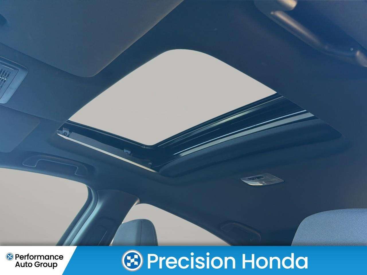 2022 Honda HR-V Sport CarPlay Rear Cam Sunroof Heated Seats Photo