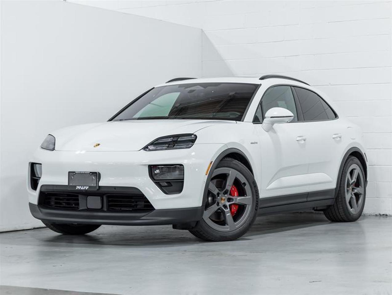 2026 Porsche Macan  Photo0