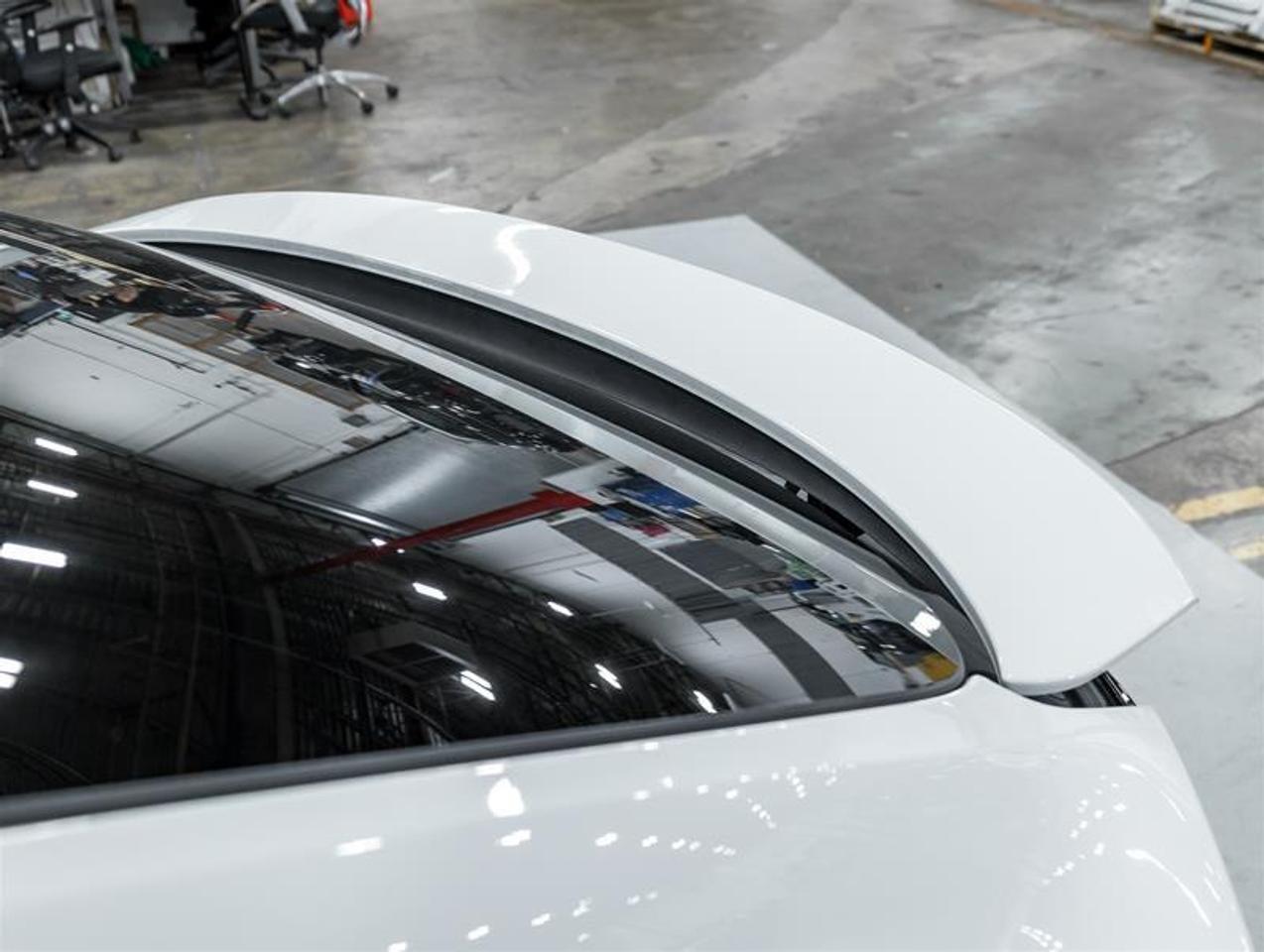 2026 Porsche Macan  Photo