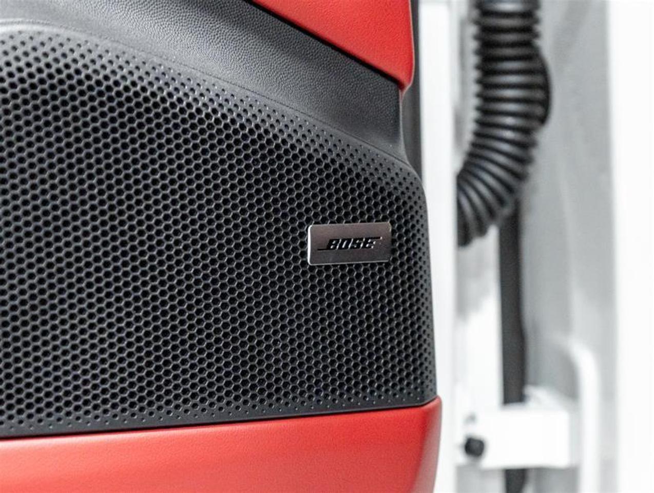 2026 Porsche Macan  Photo