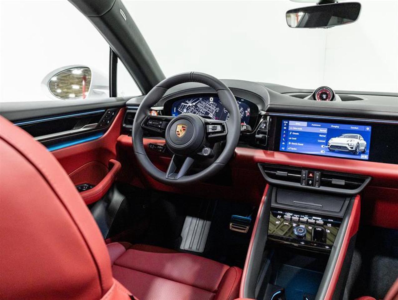 2026 Porsche Macan  Photo