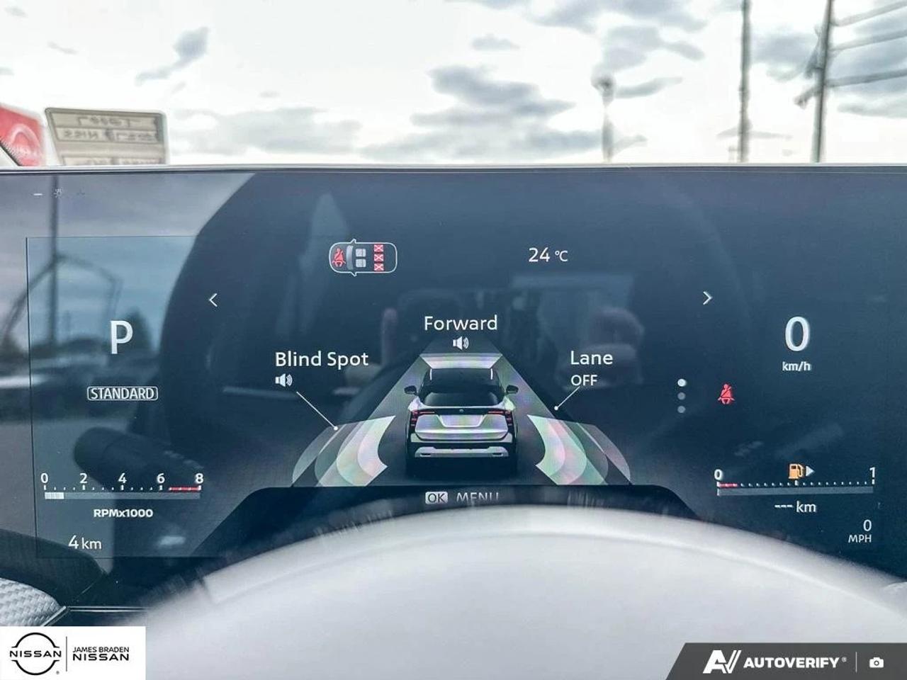2027 Nissan Kicks SR Premium AWD Photo