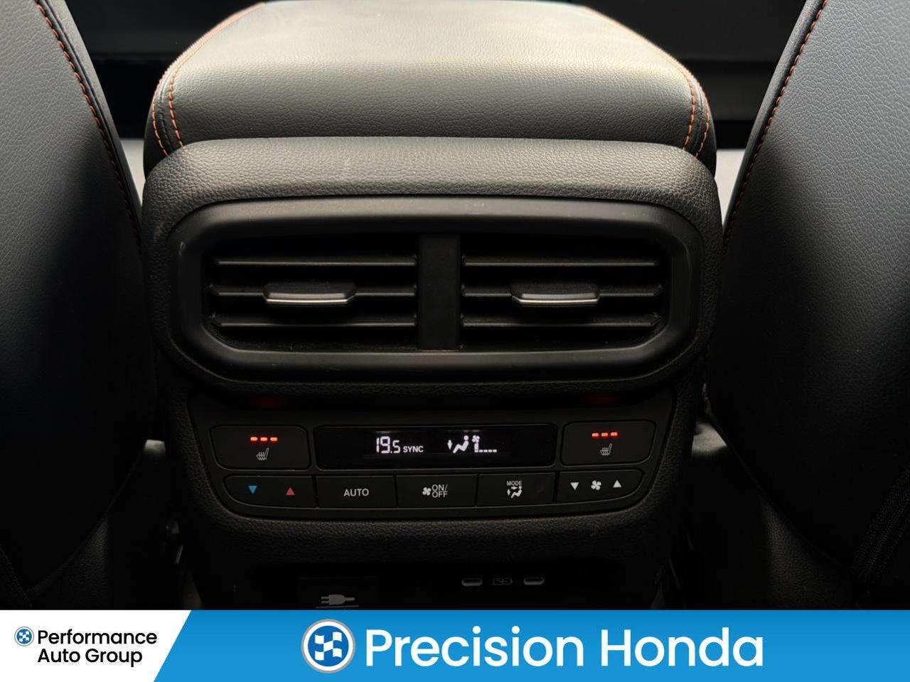 2025 Honda Pilot TrailSport Sunroof CarPlay  Leather 8Pass Photo
