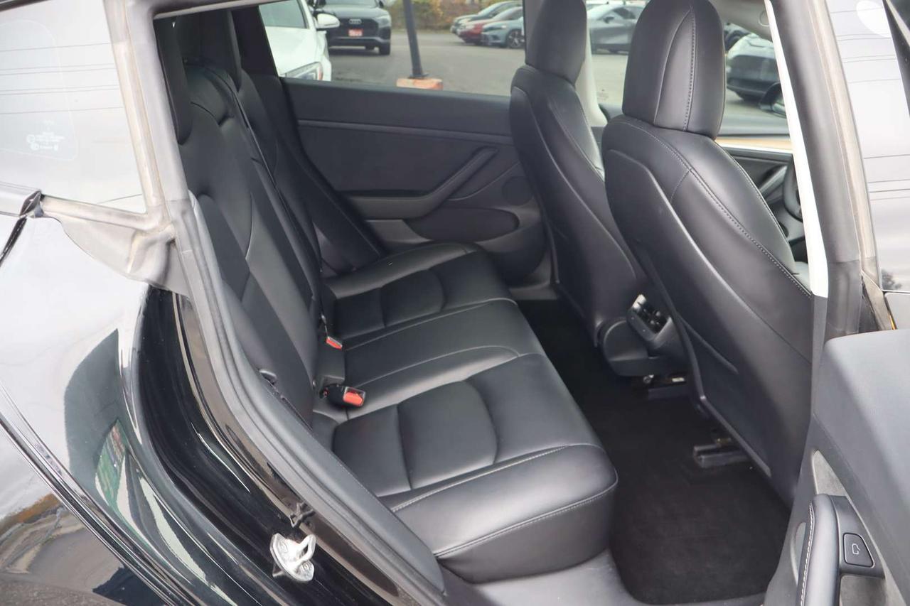 2022 Tesla Model 3 Standard Range Plus   No Accident   Clean Carfax Photo