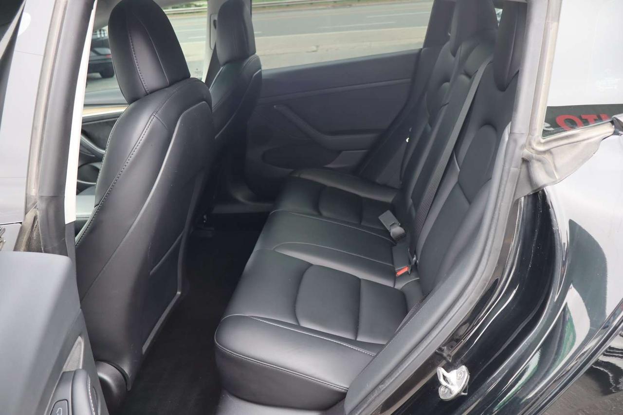 2022 Tesla Model 3 Standard Range Plus   No Accident   Clean Carfax Photo