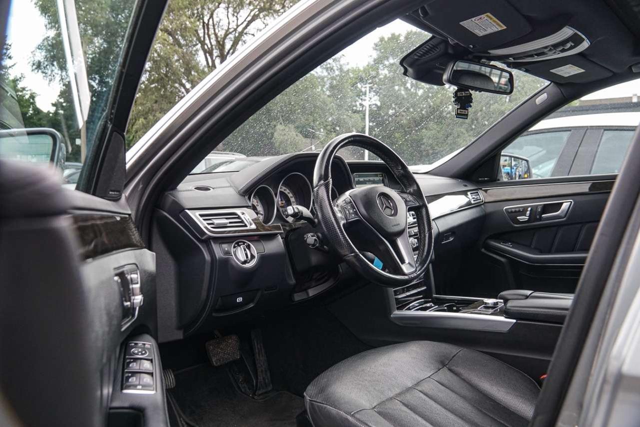 2014 Mercedes-Benz E-Class 4DR SDN E 550 4MATIC Photo