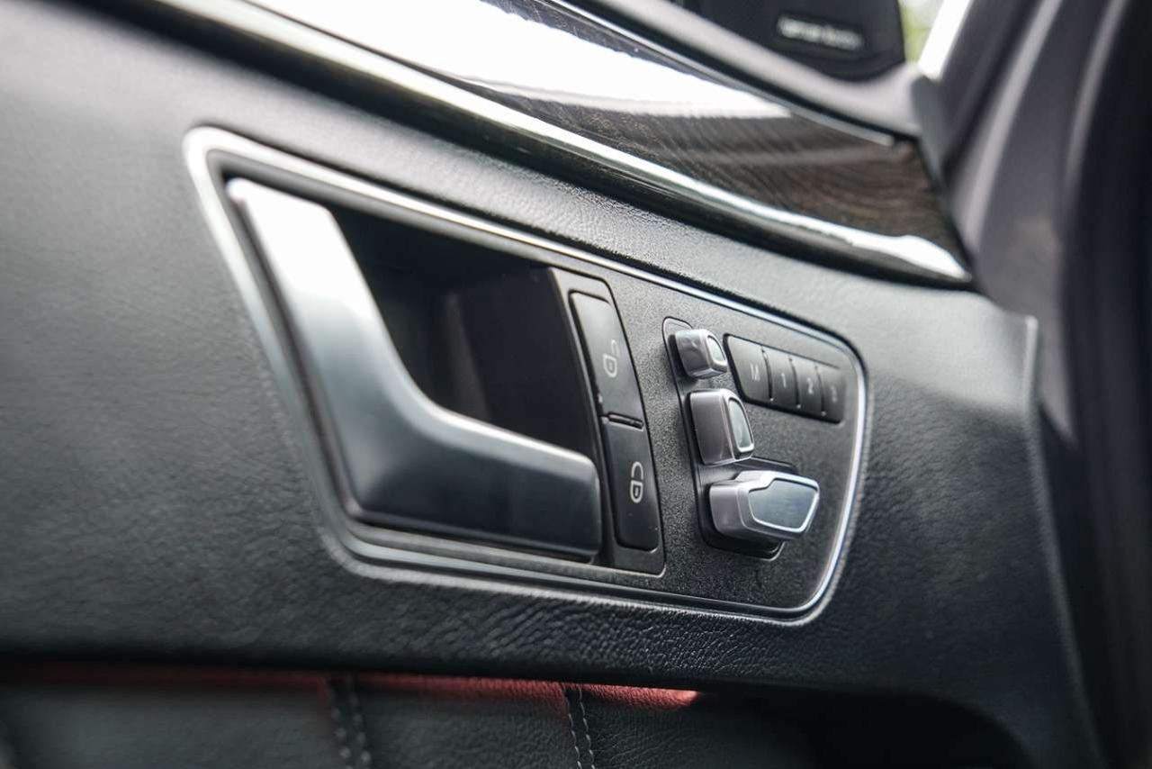 2014 Mercedes-Benz E-Class 4DR SDN E 550 4MATIC Photo