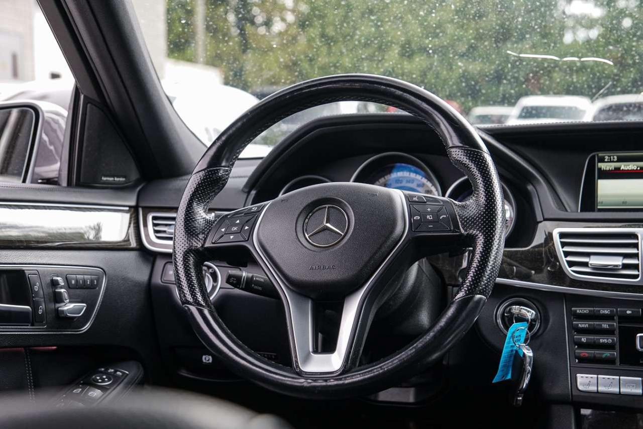 2014 Mercedes-Benz E-Class 4DR SDN E 550 4MATIC Photo