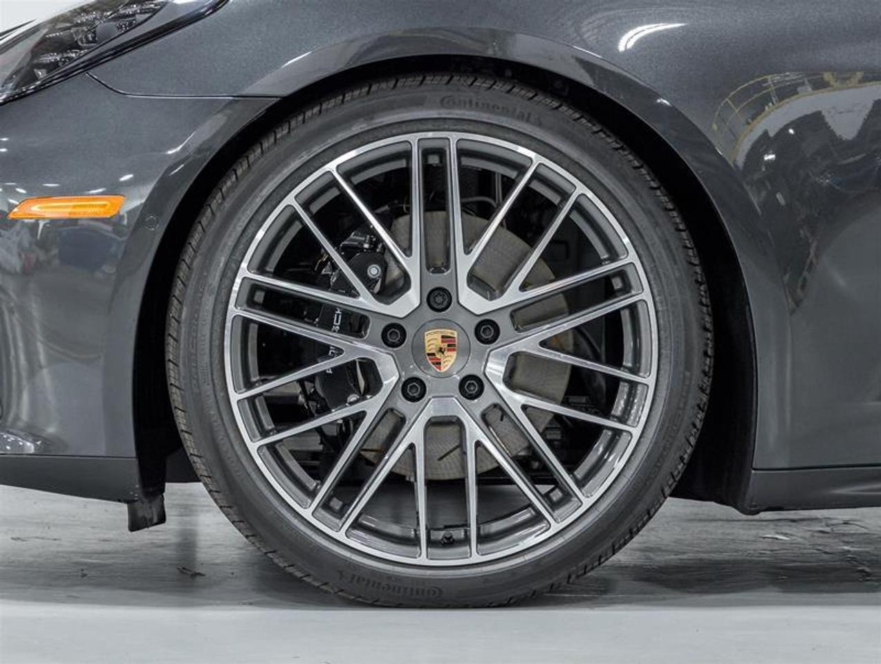 2026 Porsche Panamera  Photo