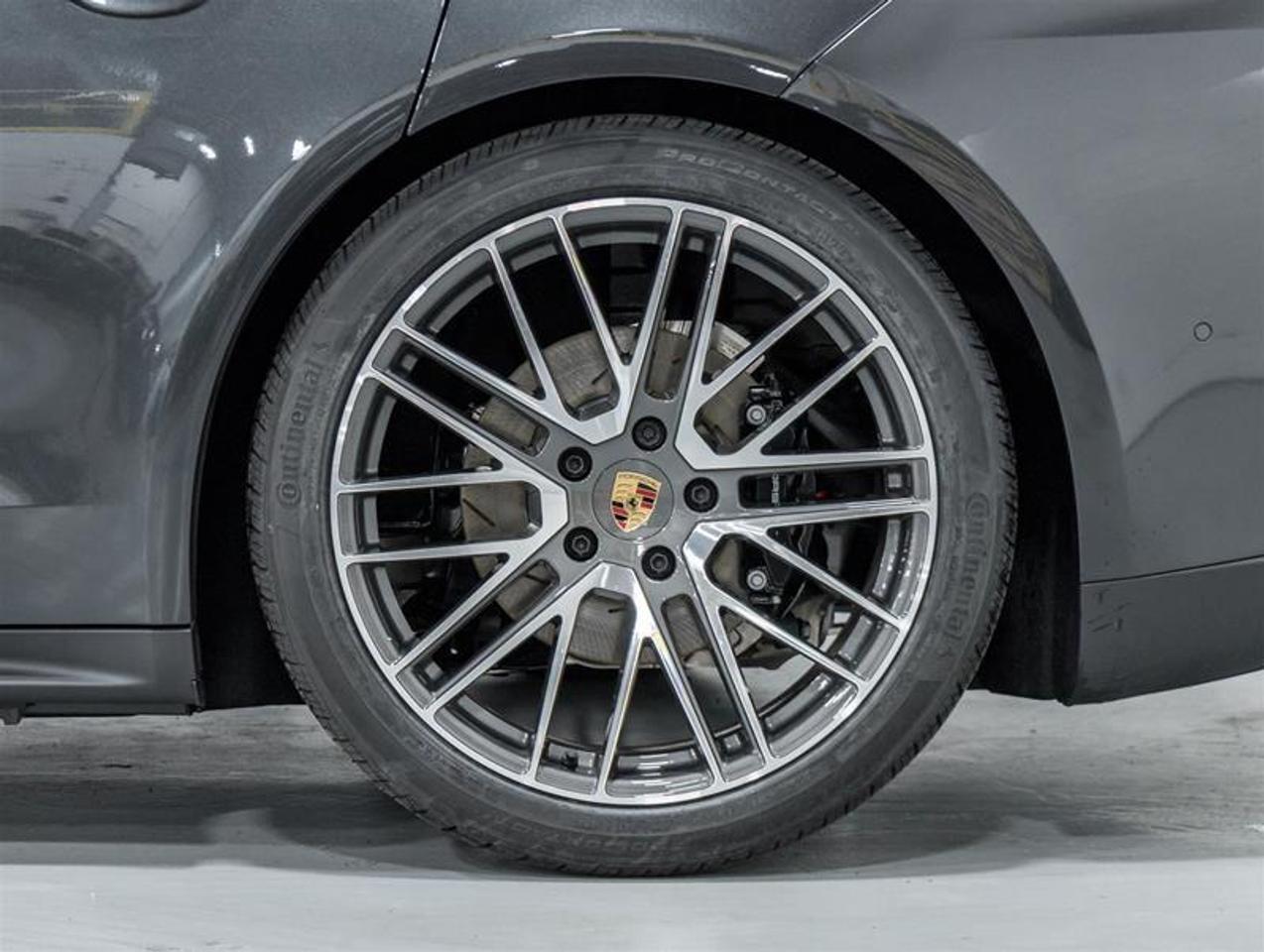 2026 Porsche Panamera  Photo