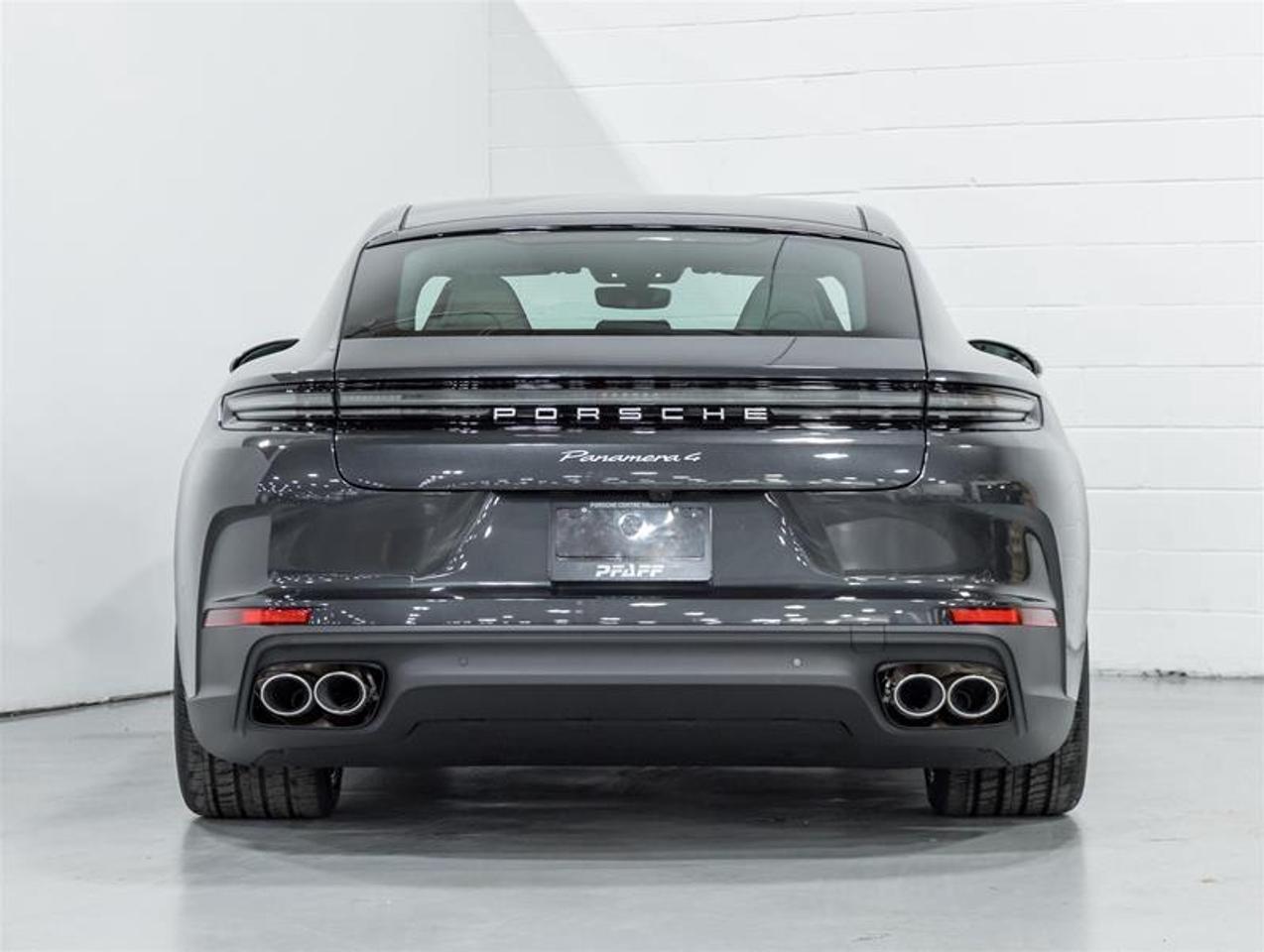 2026 Porsche Panamera  Photo
