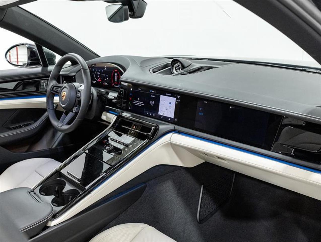2026 Porsche Panamera  Photo