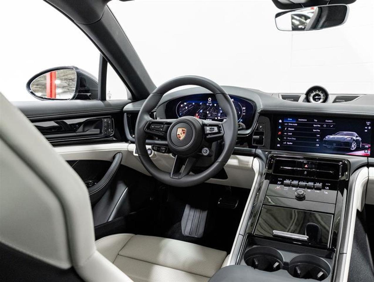 2026 Porsche Panamera  Photo
