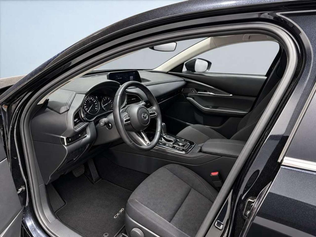 2023 Mazda CX-30 CARBON EDITION / AWD / LEATHER /  HEATED SEATS / POWER SEAT / BACKUP CAM Photo