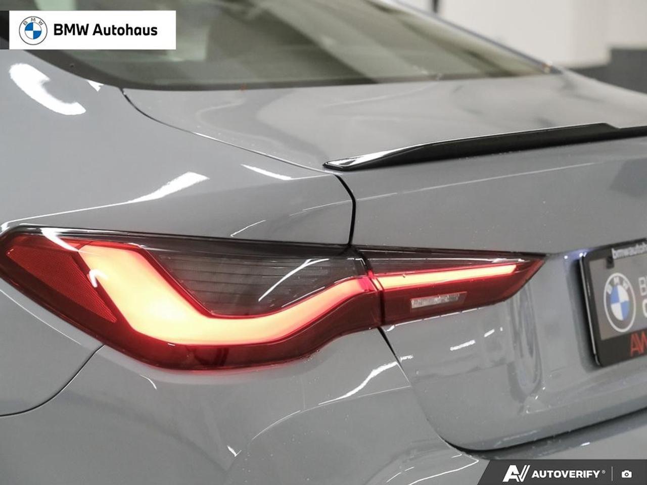 2021 BMW M4 M4 COUPE Photo