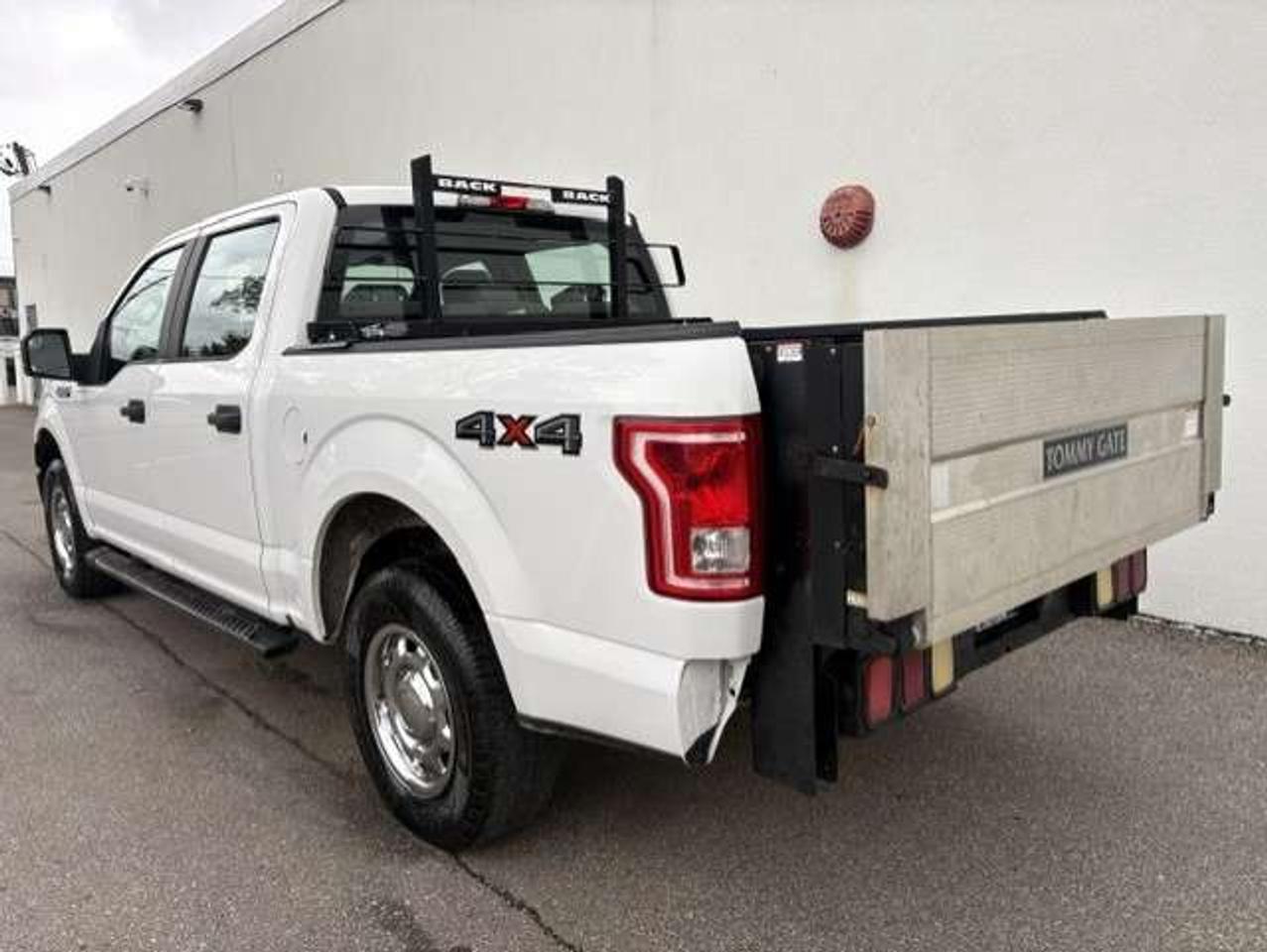 2015 Ford F-150 4WD ONLY 69KM-V8 5.0L-CREW CAB-TOMMY P/LIFTGATE Photo