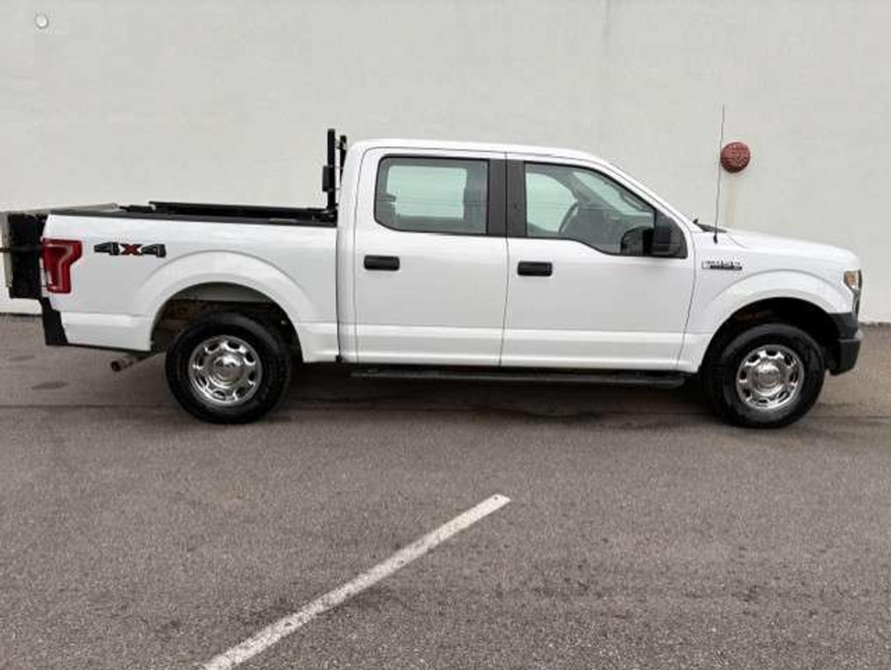 2015 Ford F-150 4WD ONLY 69KM-V8 5.0L-CREW CAB-TOMMY P/LIFTGATE Photo