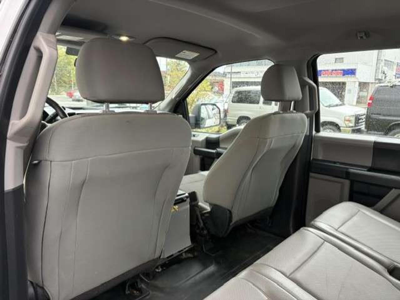 2015 Ford F-150 4WD ONLY 69KM-V8 5.0L-CREW CAB-TOMMY P/LIFTGATE Photo