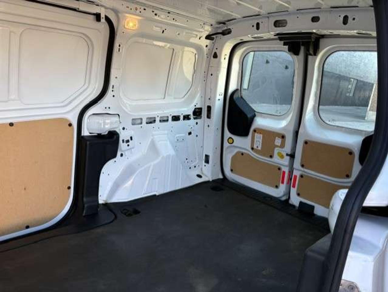 2015 Ford Transit Connect XL ONLY 65,000KM-1 OWNER-CERTIFIED-NO ACCIDENTS Photo