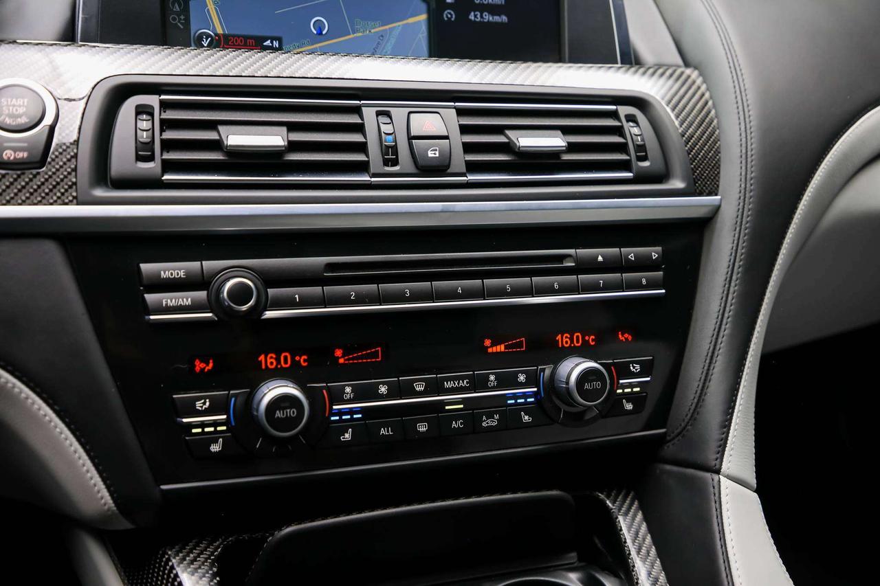 2013 BMW M6 COUPE V8 560HP CARBONROOF NOACCIDNT EXEC.PKG Photo
