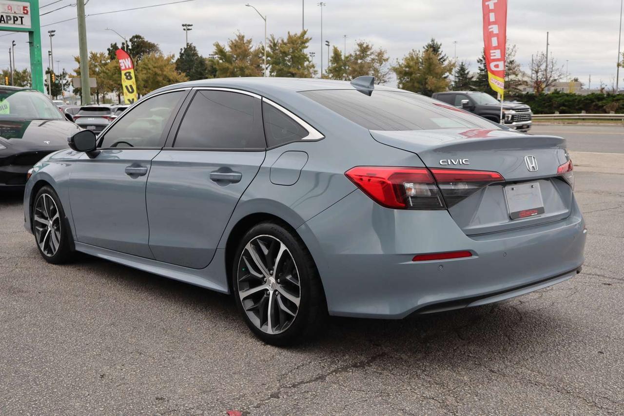 2022 Honda Civic Touring Sedan CVT Photo